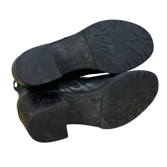 Clarks 1825 Black Leather Ankle Biker Boots Triple Buckle Zipper Women Size 8.5M - Picture 10 of 12